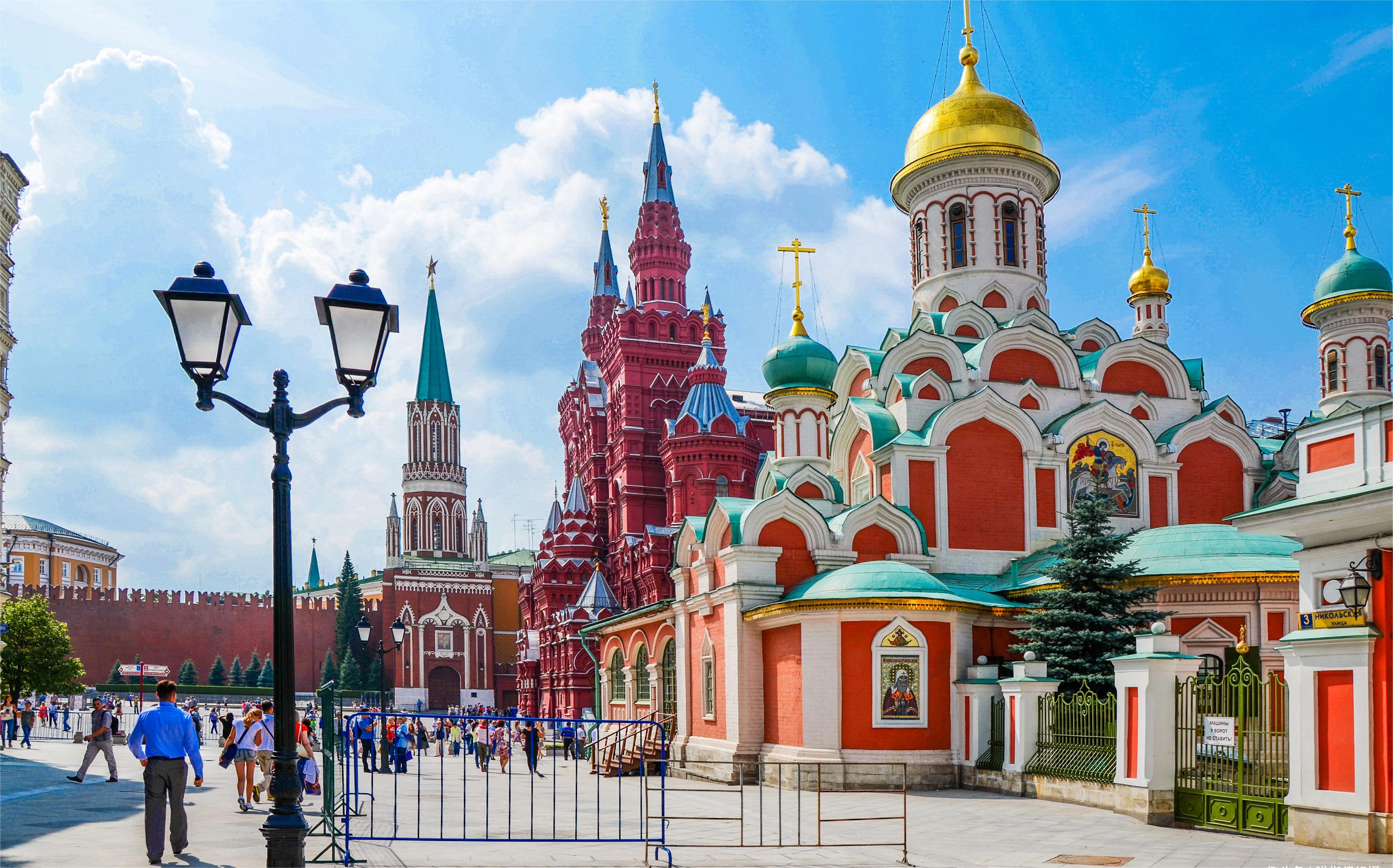 The Comprehensive Guide to Russian Employee Benefits and Holidays