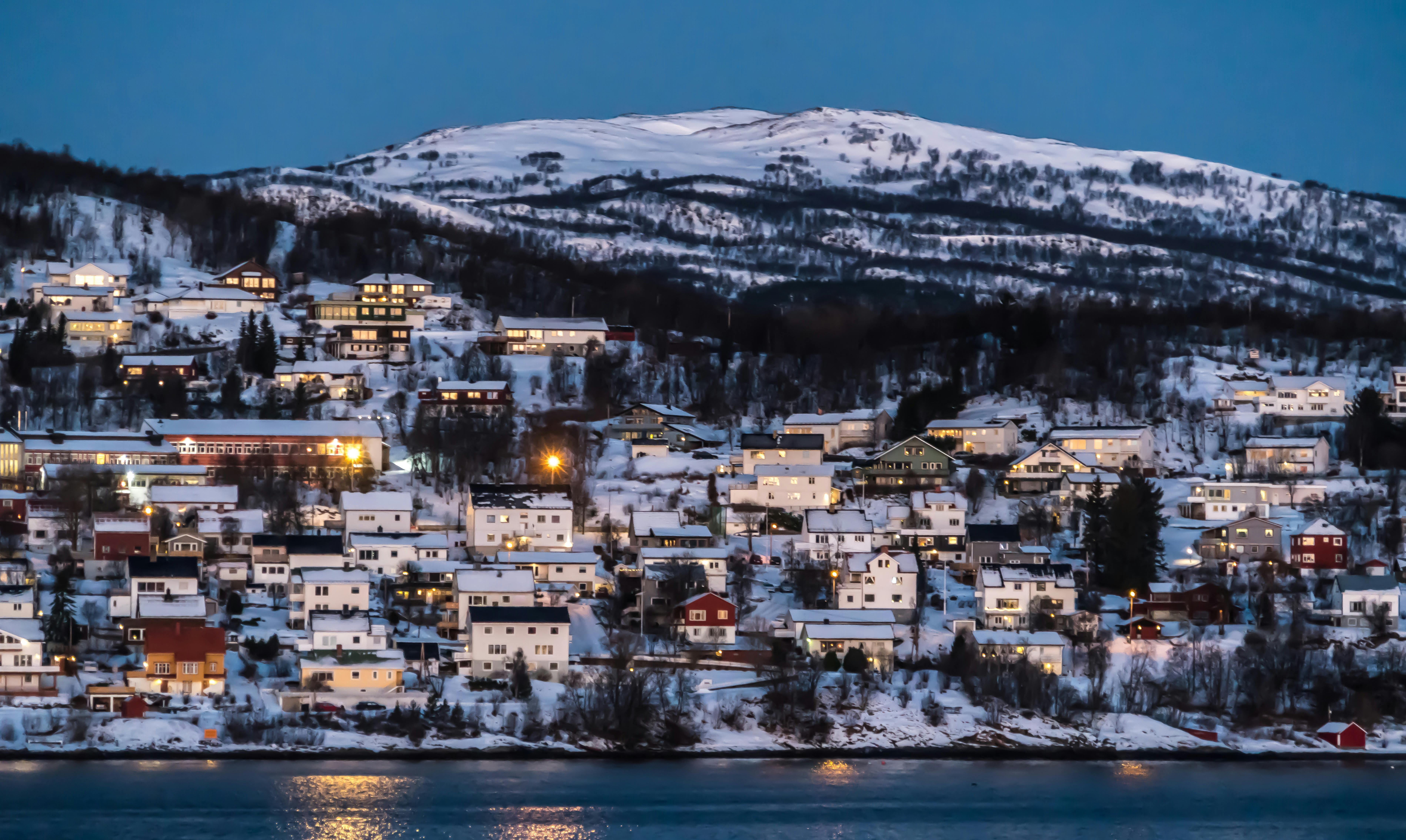 A Comprehensive Guide for Canadian Companies Hiring Remote Workers in Norway